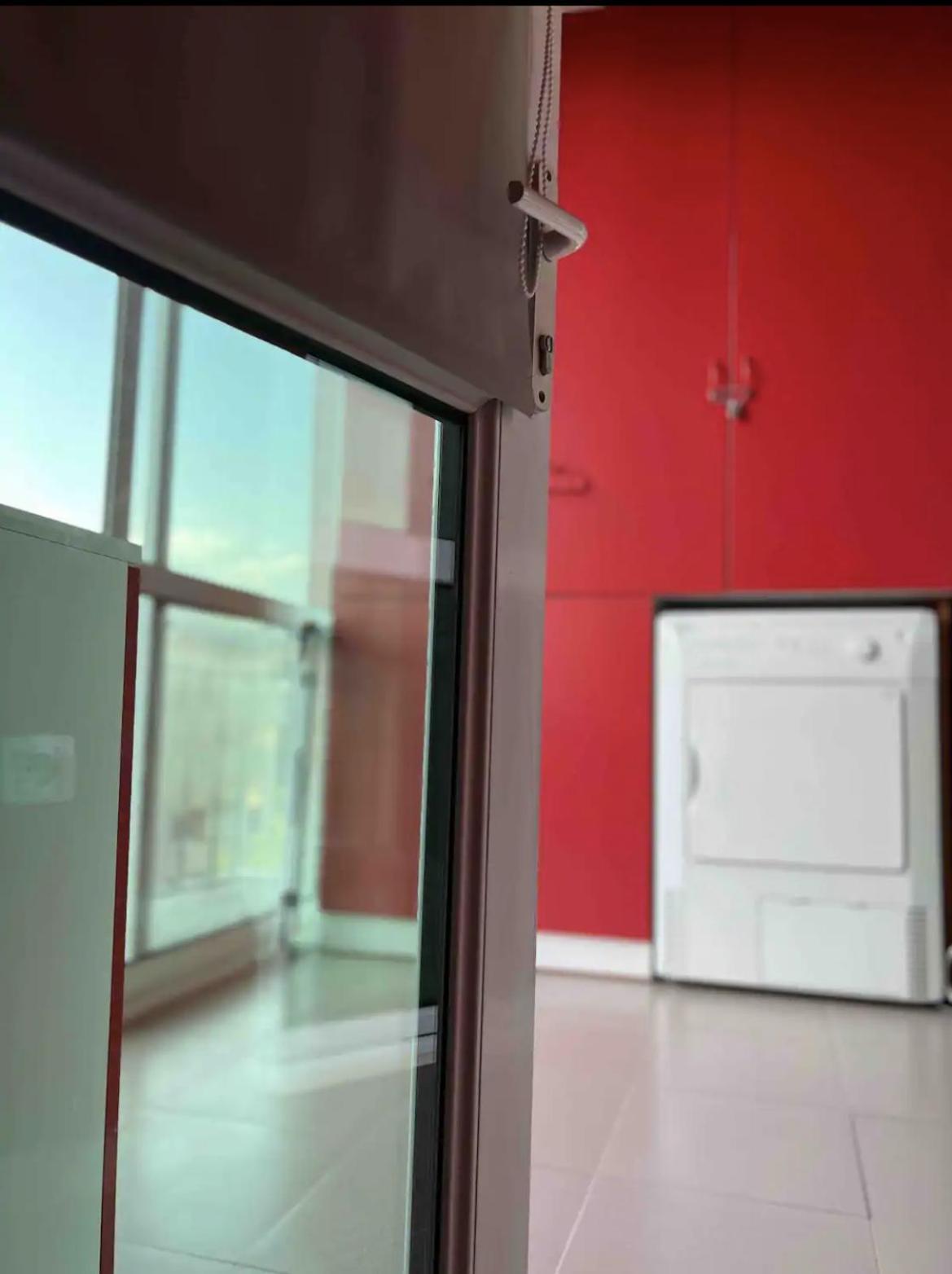 Amazing 2 Bedrooms Modern Apartment In Стара Загора Екстериор снимка